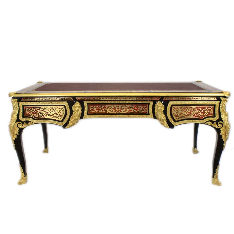 "Elegant Boulle Bureau - Inspiratie Uit de Klassieke Kunst van Inlegwerk, Voorzien van Gedetailleerd Messing en Een Exclusieve Uitstraling."
