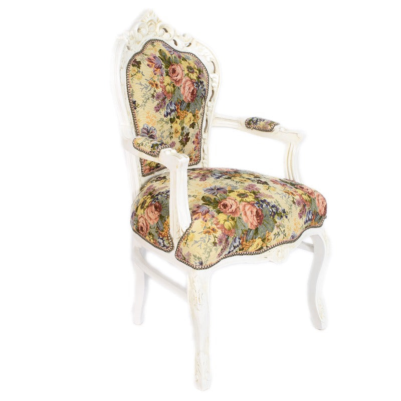 "Handgesneden Barok Stoel met Wit Houtsnijwerk en Geborduurde Bloemen Bekleding - Luxueus en Elegant Meubelstuk voor Klassiek Interieur."