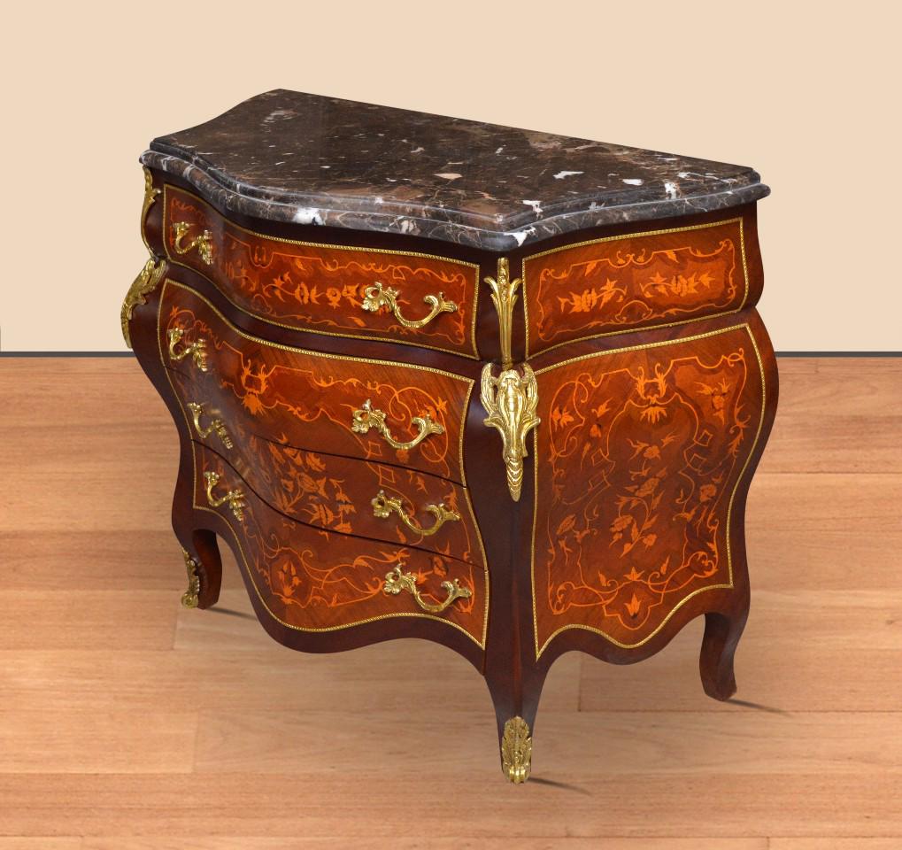 "Luxe barokke commode - Een weelderig pronkstuk met een weelderige afwerking en verfijnde details, biedt deze commode een unieke mix van functionaliteit en schoonheid."