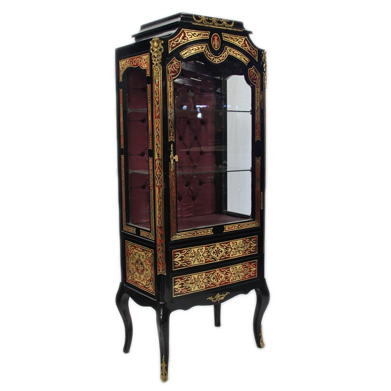 "Boulle Stijl Vitrinekast - Geïnspireerd door de Elegante Boulle-techniek, met Fijn Messingwerk en Verfijnde Details - Een Tijdloos Meubelstuk voor het Stijlvol Tentoonstellen van Jouw Collecties."