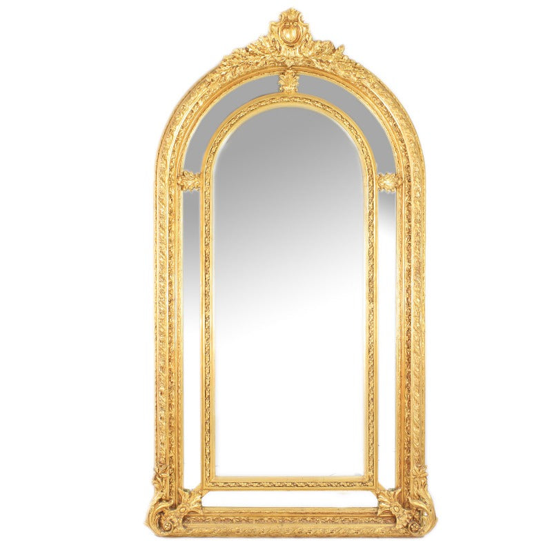 "Grote Barokke Muurspiegel met Ornamenten - Een Majestueus Statementstuk voor Jouw Interieur, Perfect in Evenwicht Tussen Kunst en Functionaliteit."