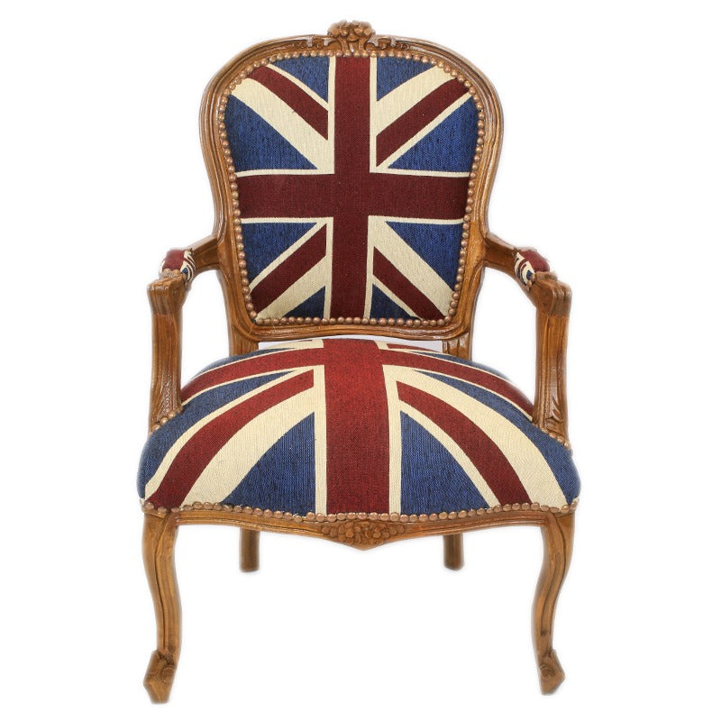 "Handgesneden Barok Stoel met Houtsnijwerk en Union Jack Bekleding - Luxueus en Elegant Meubelstuk voor Klassiek Interieur."